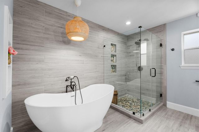 5614 Spanish Oak Drive, Houston, TX 77066