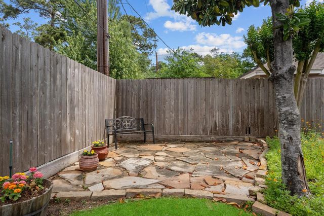 5614 Spanish Oak Drive, Houston, TX 77066