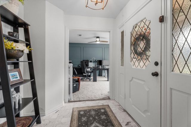 5614 Spanish Oak Drive, Houston, TX 77066