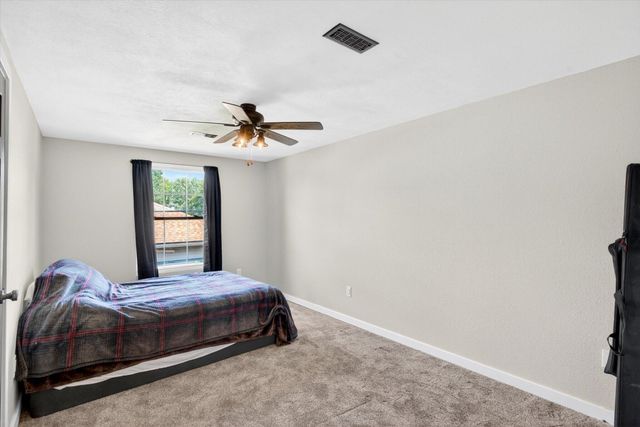 1214 W Verna Lane, Nixa, MO 65714