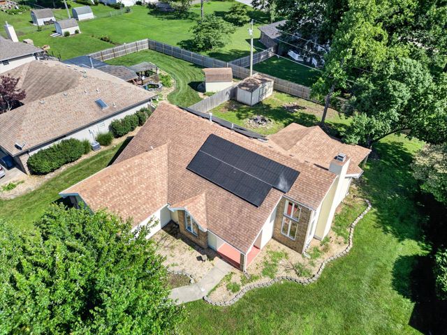 1214 W Verna Lane, Nixa, MO 65714