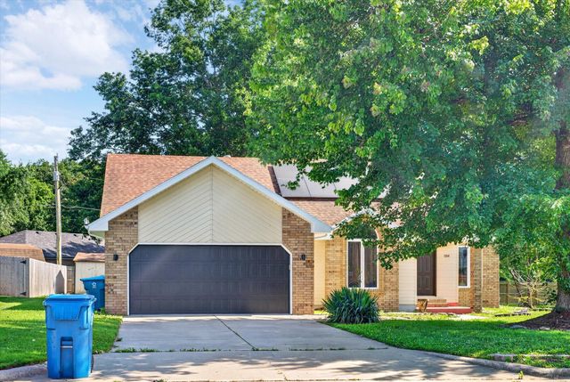 1214 W Verna Lane, Nixa, MO 65714