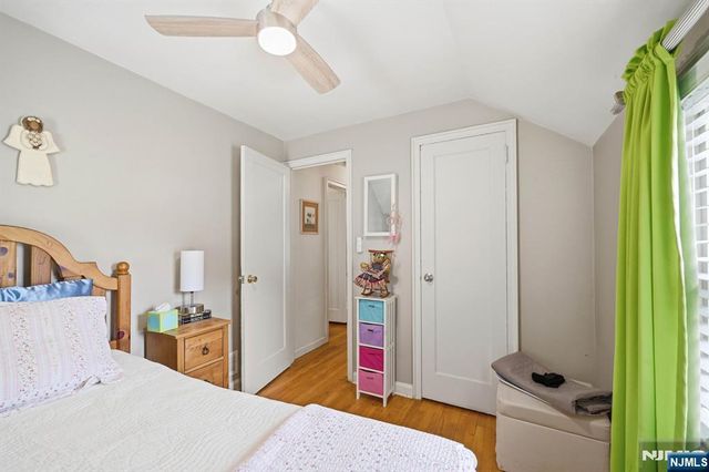 32 Lerome Place, Teaneck, NJ 07666