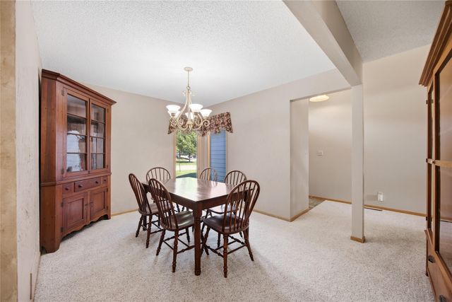 4476 87th Street, Urbandale, IA 50322