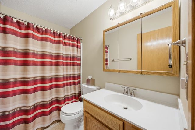4476 87th Street, Urbandale, IA 50322