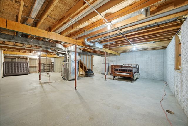 4476 87th Street, Urbandale, IA 50322