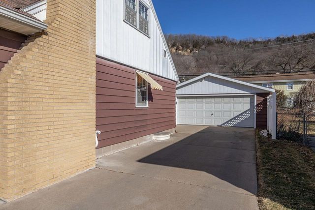 1721 31st STREET S, La Crosse, WI 54601