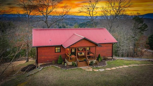 196 S Williamstown Ridge, Mineral Bluff, GA 30559