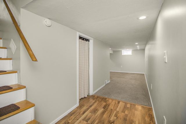 5357 Raymond Avenue, Mounds View, MN 55112