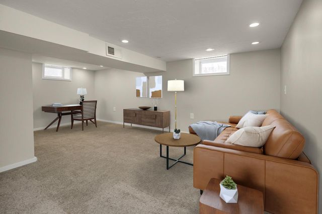 5357 Raymond Avenue, Mounds View, MN 55112