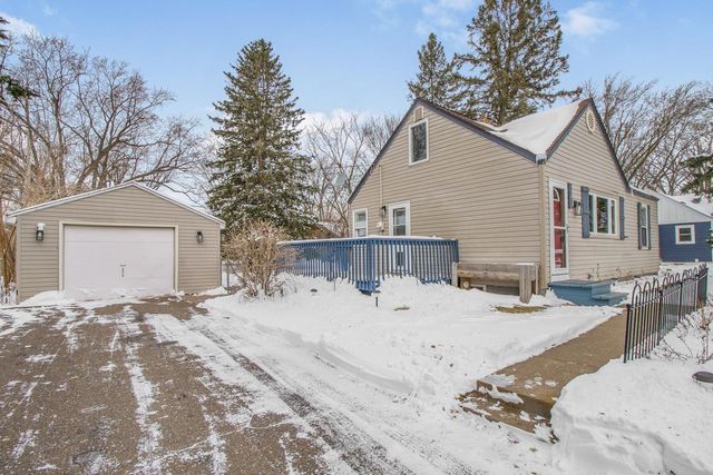 5357 Raymond Avenue, Mounds View, MN 55112