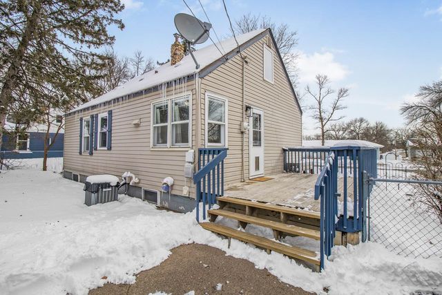 5357 Raymond Avenue, Mounds View, MN 55112