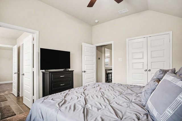 252 Lillian Lane, Waxahachie, TX 75165