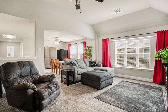 252 Lillian Lane, Waxahachie, TX 75165