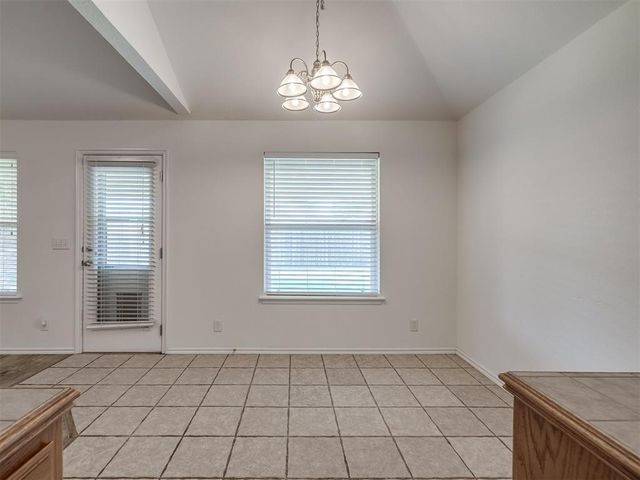 521 Apache Gate Drive, Yukon, OK 73099