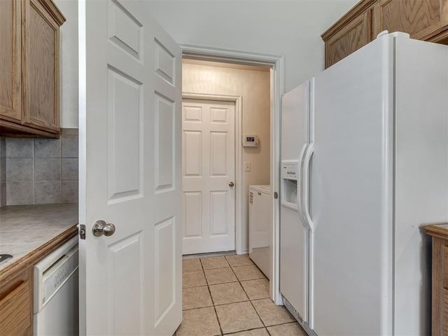 521 Apache Gate Drive, Yukon, OK 73099