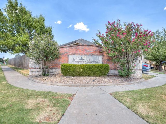 521 Apache Gate Drive, Yukon, OK 73099