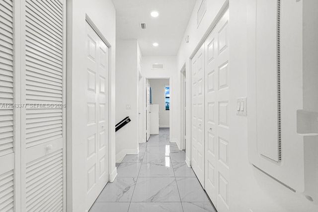 10533 NW 81st St, Doral, FL 33178