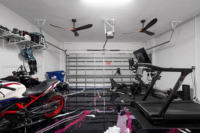 10533 NW 81st St, Doral, FL 33178