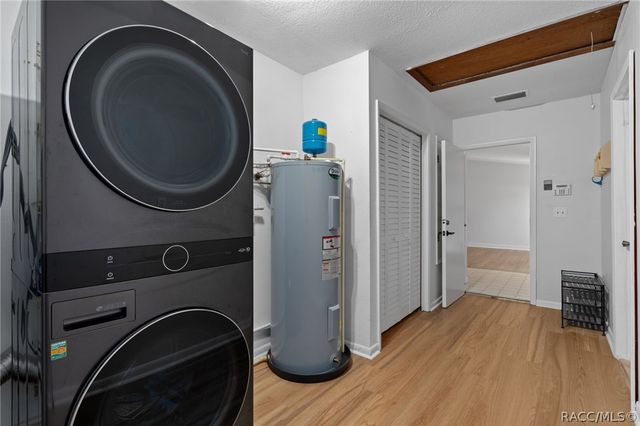 5519 Fulmar Drive, Tampa, FL 33625