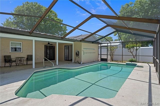 5519 Fulmar Drive, Tampa, FL 33625