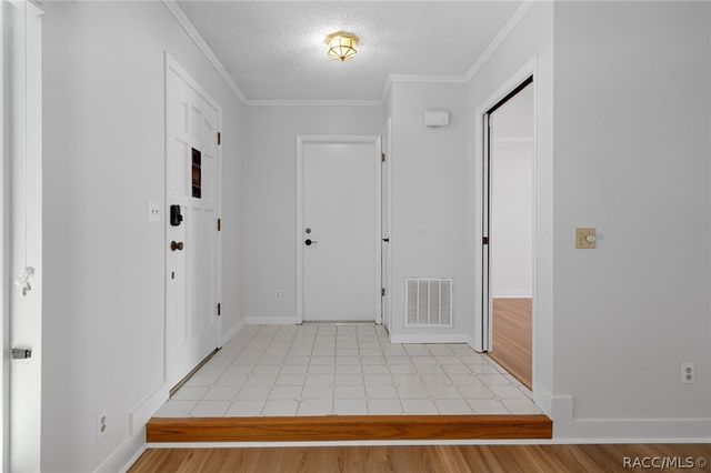 5519 Fulmar Drive, Tampa, FL 33625