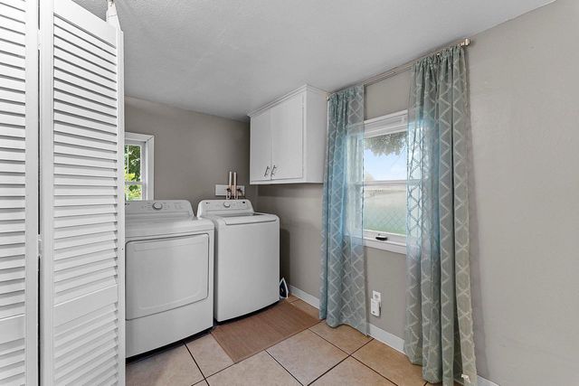 1435 9TH STREET, Green Bay, WI 54303