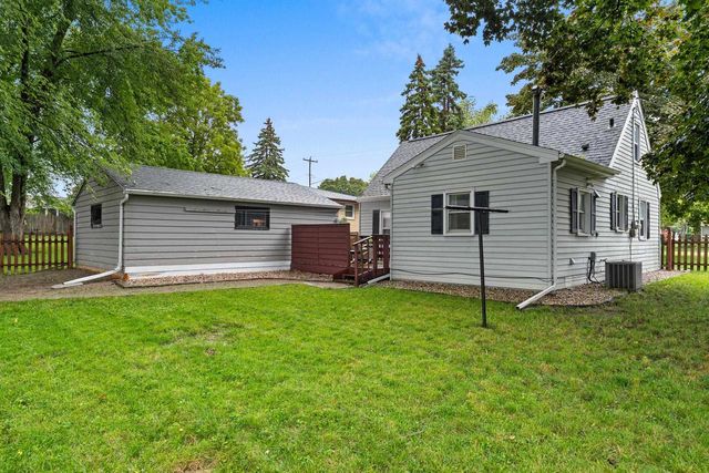 1435 9TH STREET, Green Bay, WI 54303