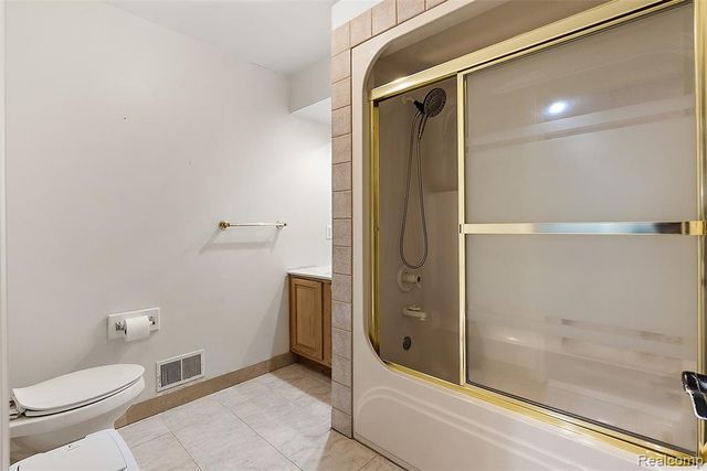 2475 S Ortonville Road, Ortonville, MI 48462