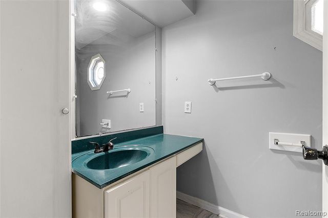 2475 S Ortonville Road, Ortonville, MI 48462