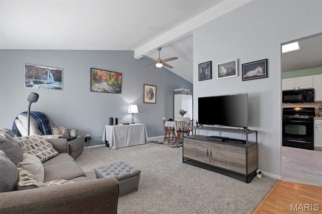 8 Archers Court, St Peters, MO 63376