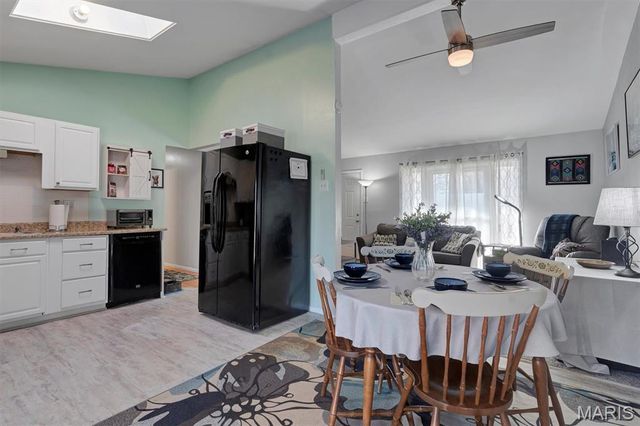 8 Archers Court, St Peters, MO 63376