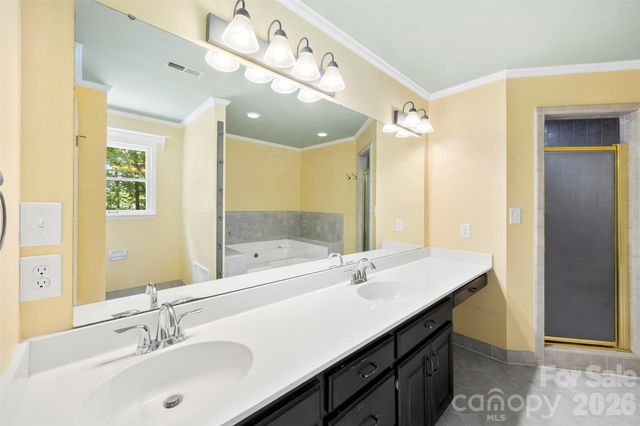 625 Greenbrook Parkway, Matthews, NC 28104