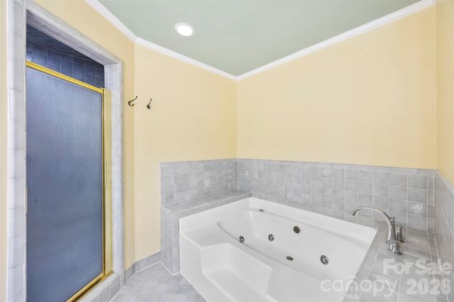 625 Greenbrook Parkway, Matthews, NC 28104