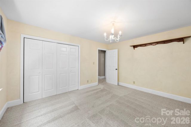 625 Greenbrook Parkway, Matthews, NC 28104