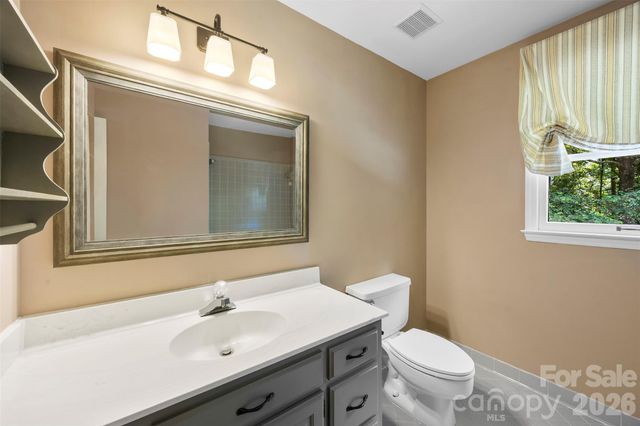 625 Greenbrook Parkway, Matthews, NC 28104