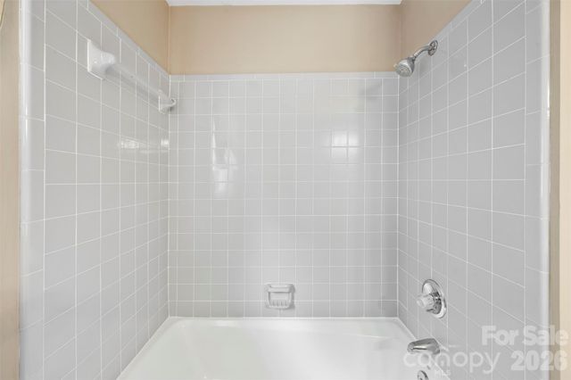 625 Greenbrook Parkway, Matthews, NC 28104