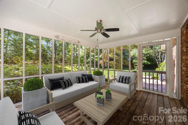 625 Greenbrook Parkway, Matthews, NC 28104