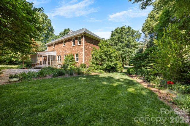 625 Greenbrook Parkway, Matthews, NC 28104