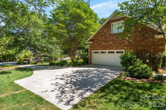 625 Greenbrook Parkway, Matthews, NC 28104