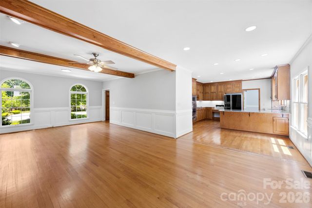 625 Greenbrook Parkway, Matthews, NC 28104