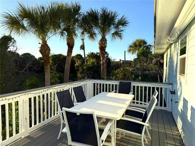 4511 Bartlett PKWY, Captiva, FL 33924
