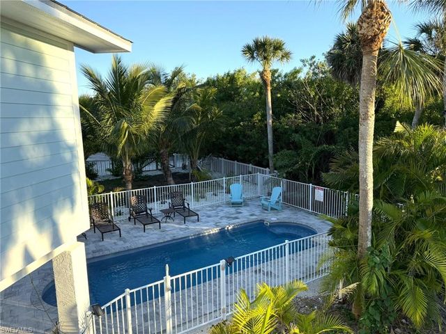 4511 Bartlett PKWY, Captiva, FL 33924