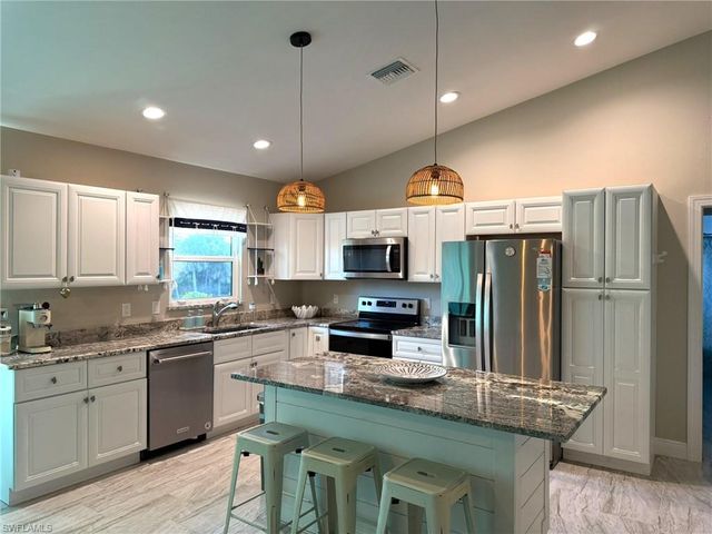 4511 Bartlett PKWY, Captiva, FL 33924