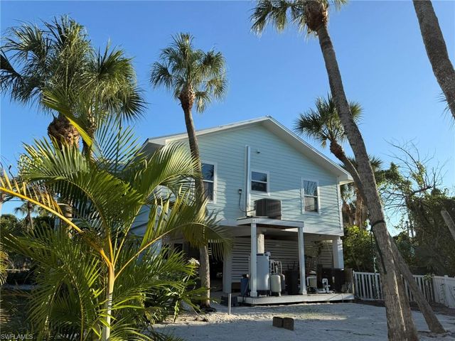 4511 Bartlett PKWY, Captiva, FL 33924