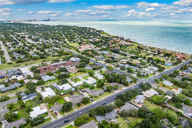 310 Doddridge St, Corpus Christi, TX 78411