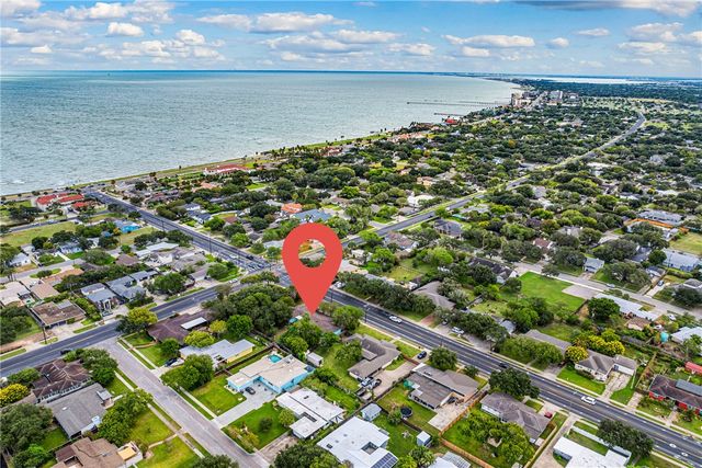 310 Doddridge St, Corpus Christi, TX 78411