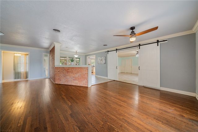 310 Doddridge St, Corpus Christi, TX 78411