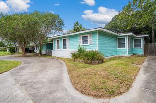310 Doddridge St, Corpus Christi, TX 78411