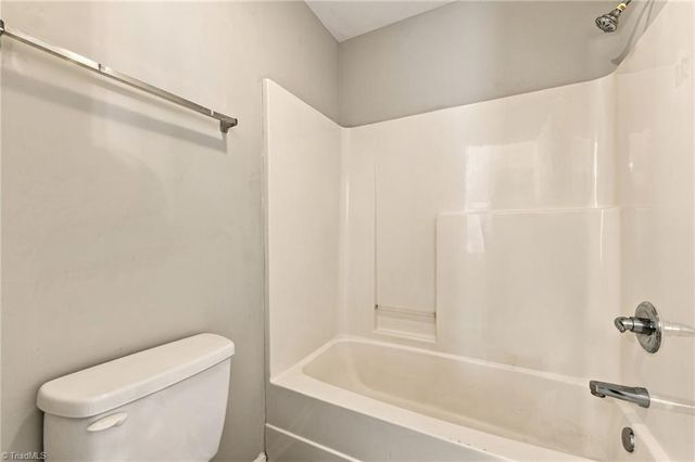 3 Franklinwood Drive, Greensboro, NC 27401